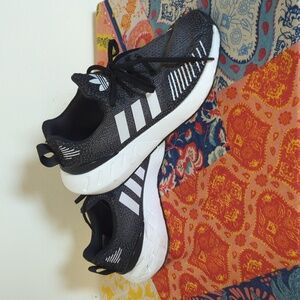 Women's Adidas Swift Run